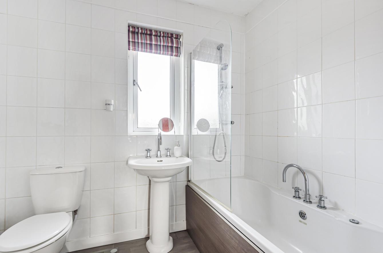 Newton Road, Newton, Swansea, SA3 4UD